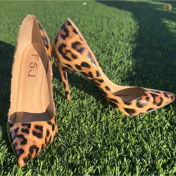 FSJ Leopard Patterned Heels - Picture 5 of 5